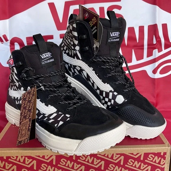 Vans Ultrarange Exo Hi Black/Wrapped Checkerboard WMNS sneakers - Picture 5 of 16